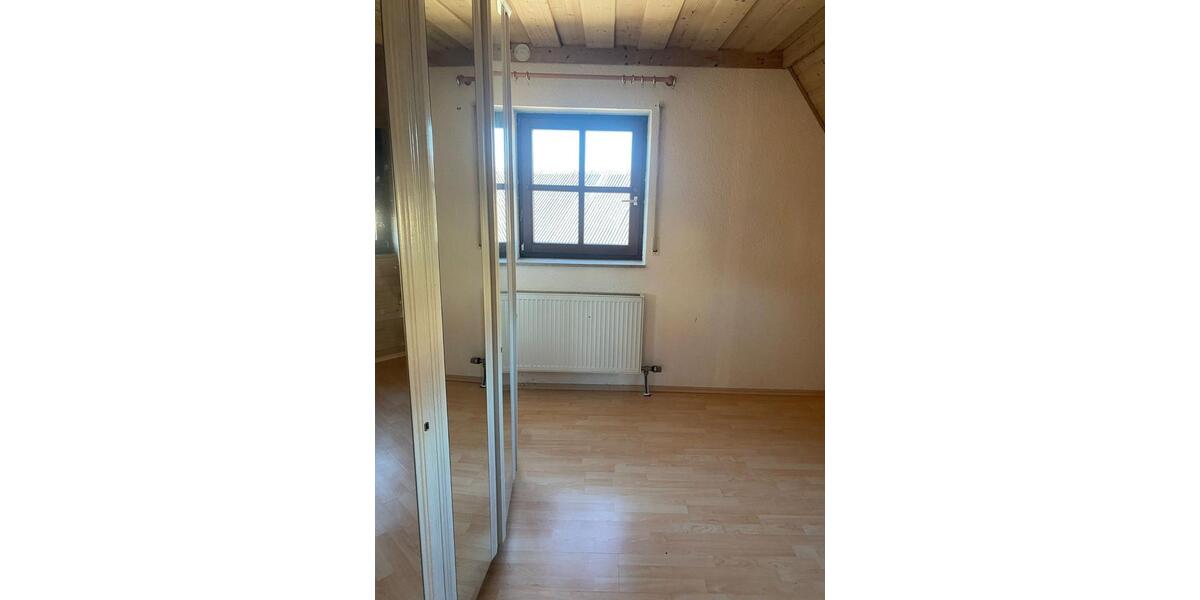 Maisonettenwohnung Egloffstein - 3 Zimmer, 96 m&sup2;, 700&euro; | Angebot:26223695