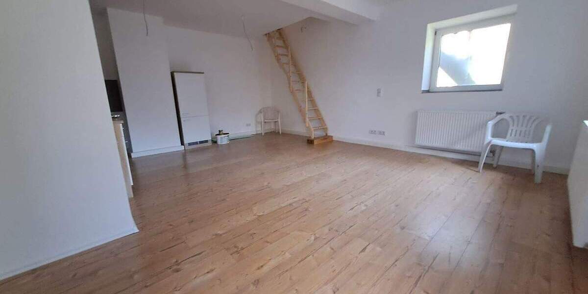 Etagenwohnung Bernburg Bergstadt - 3 Zimmer, 90 m&sup2;, 585&euro; | Angebot:24791437