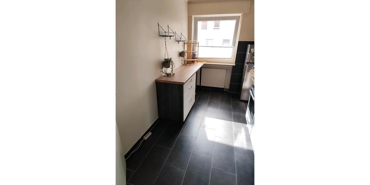 Etagenwohnung Halle - 4 Zimmer, 96 m&sup2;, 950&euro; | Angebot:25831655