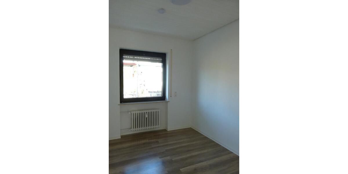 Erdgeschoßwohnung Angelbachtal - 5.5 Zimmer, 185 m&sup2;, 1.600&euro; | Angebot:26208046
