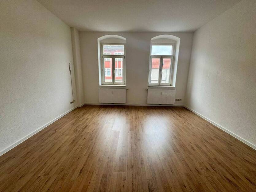 Frisch renovierte 2-Zimmer-Wohnung in zentraler Lage