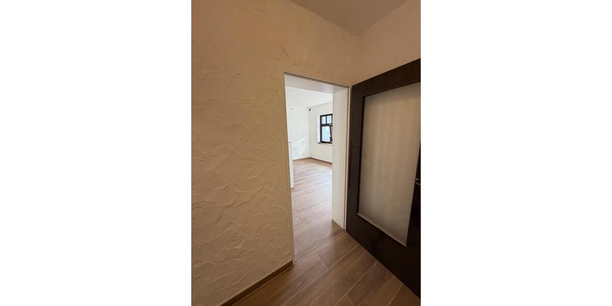 Etagenwohnung Grünberg - 2 Zimmer, 75 m&sup2;, 750&euro; | Angebot:26323152