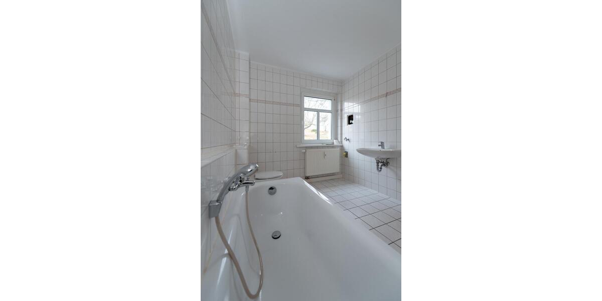 Erdgeschoßwohnung Werdau - 2 Zimmer, 57 m&sup2;, 343&euro; | Angebot:26006930