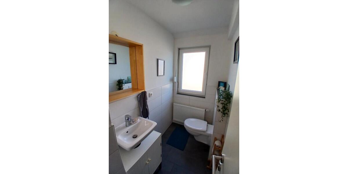 Wohnen auf Zeit Neusäß - 4 Zimmer, 105 m&sup2;, 1.750&euro; | Angebot:26017256