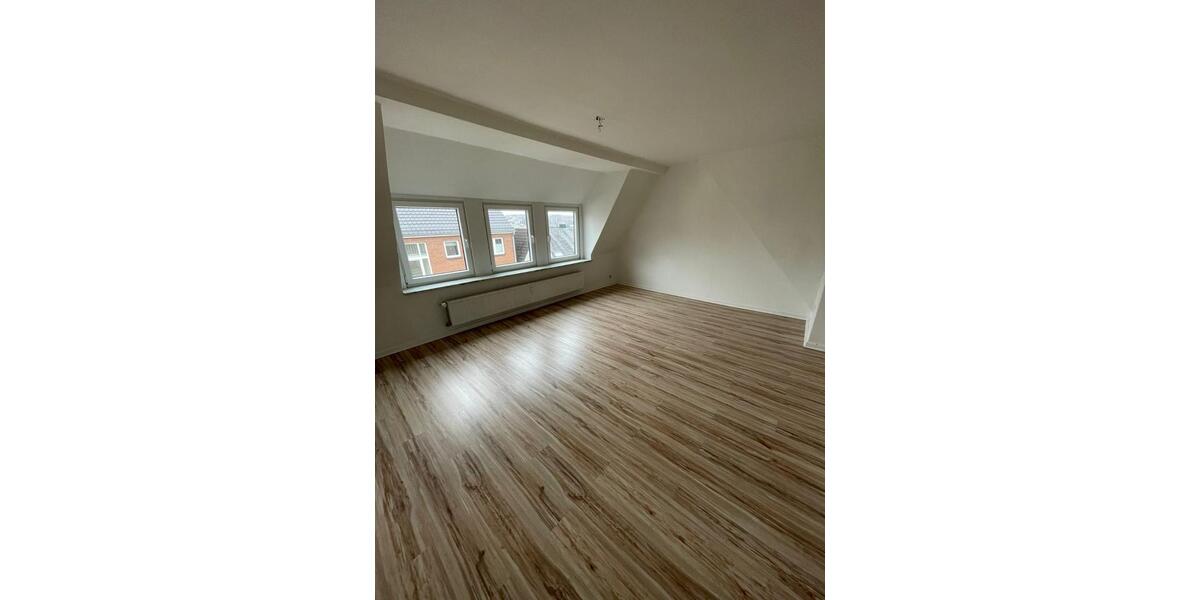 Dachgeschoßwohnung Tastrup - 3 Zimmer, 66 m&sup2;, 667&euro; | Angebot:24846867
