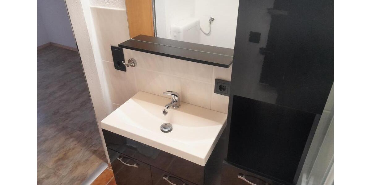 Dachgeschoßwohnung Oberschneiding - 3 Zimmer, 68 m&sup2;, 525&euro; | Angebot:25978830