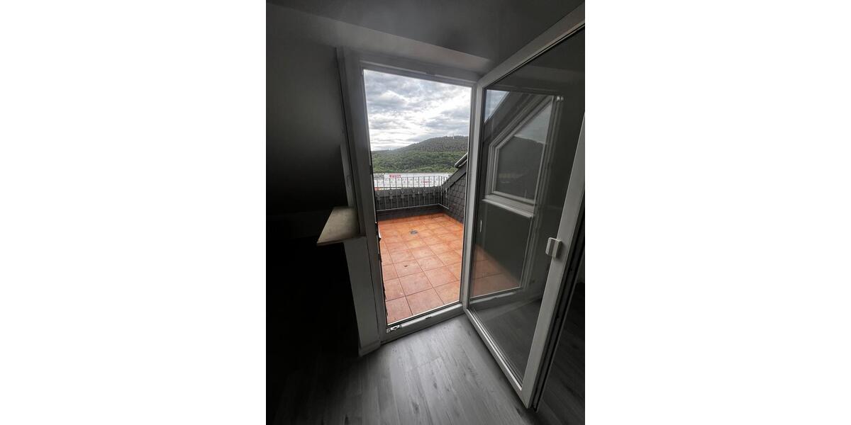 Wohnung im Dachgeschoss zu vermieten in Sandbach 4 zimmer