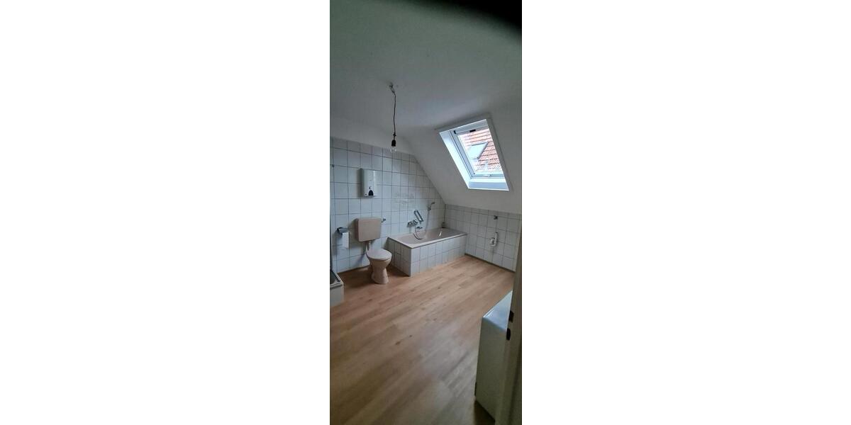 Etagenwohnung Tauberbischofsheim - 3 Zimmer, 65 m&sup2;, 600&euro; | Angebot:25900844