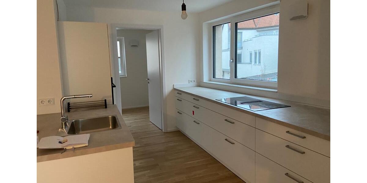 Etagenwohnung Weinstadt - 2.5 Zimmer, 88 m&sup2;, 1.495&euro; | Angebot:26514906