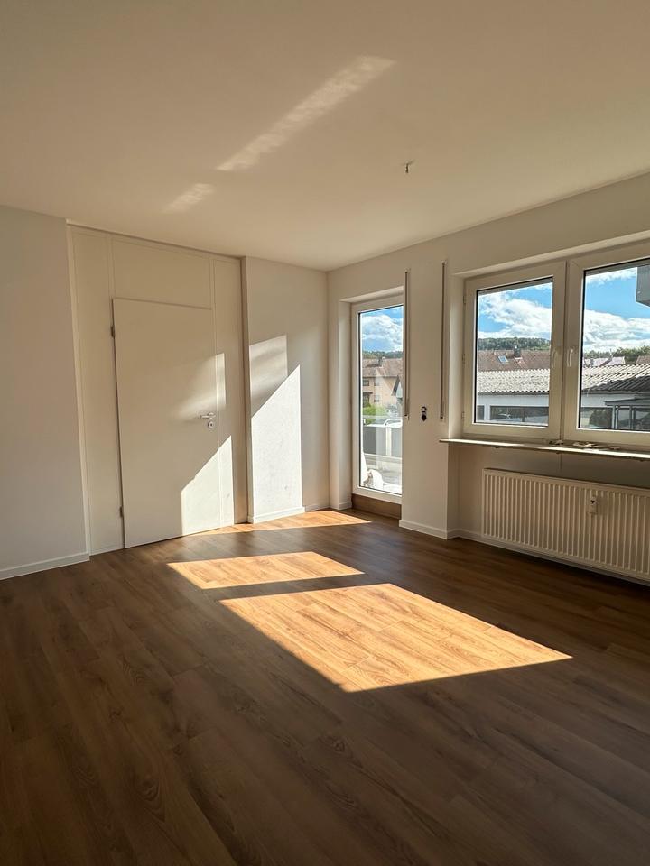 Moderne 4 Zimmer Wohnung- Erstbezug in 73457 Essingen