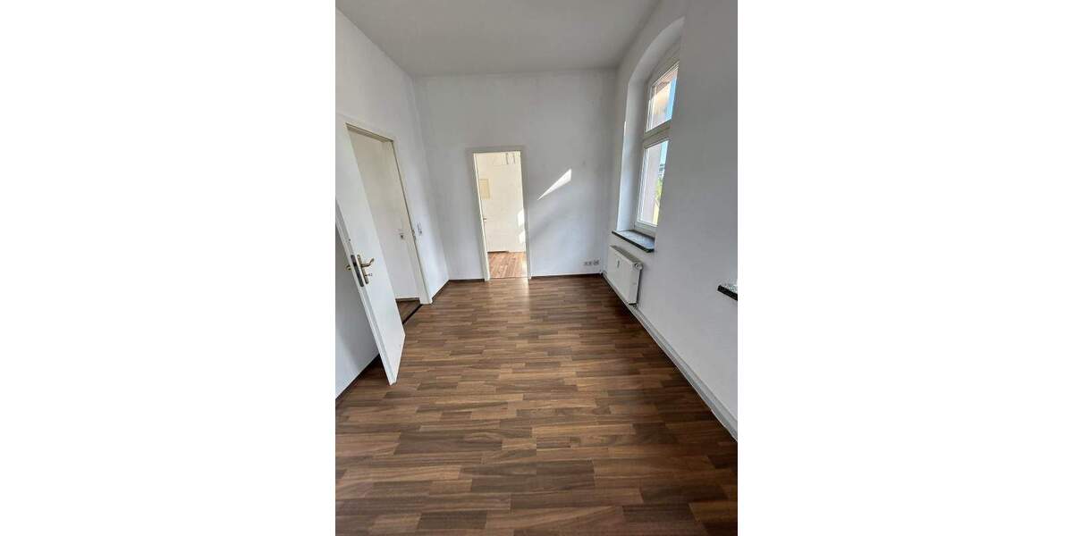 Etagenwohnung Hainichen - 2 Zimmer, 41 m&sup2;, 250&euro; | Angebot:24033891