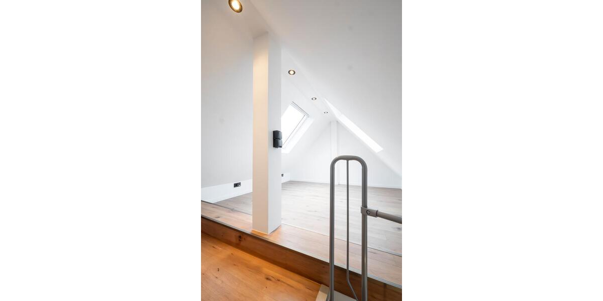 Erstbezug nach Sanierung – Moderne Maisonette Wohnung 4 zimmer