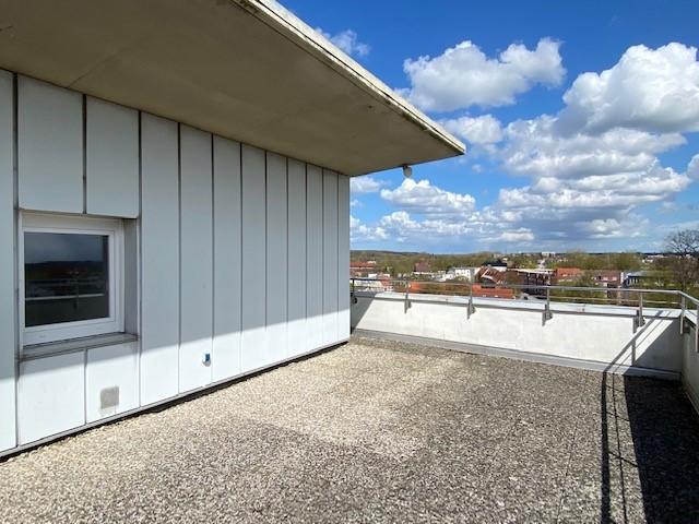 Wohnen mit Weitblick: moderne 1-Zimmer-Wohnung mit großer Dachterrasse