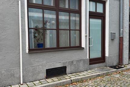 2 Zimmer Wohnung 51qm ab sofort in Schwandorf zimmer