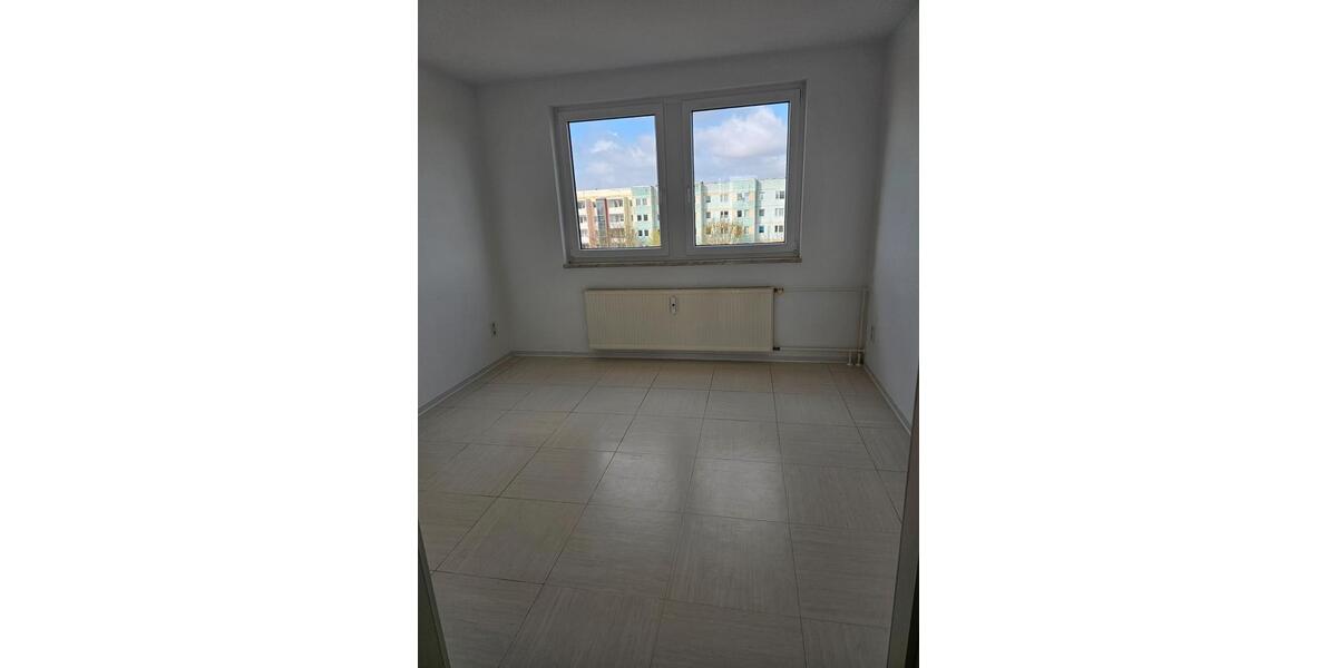 Etagenwohnung Magdeburg Alt Olvenstedt - 3 Zimmer, 77 m&sup2;, 515&euro; | Angebot:25974574
