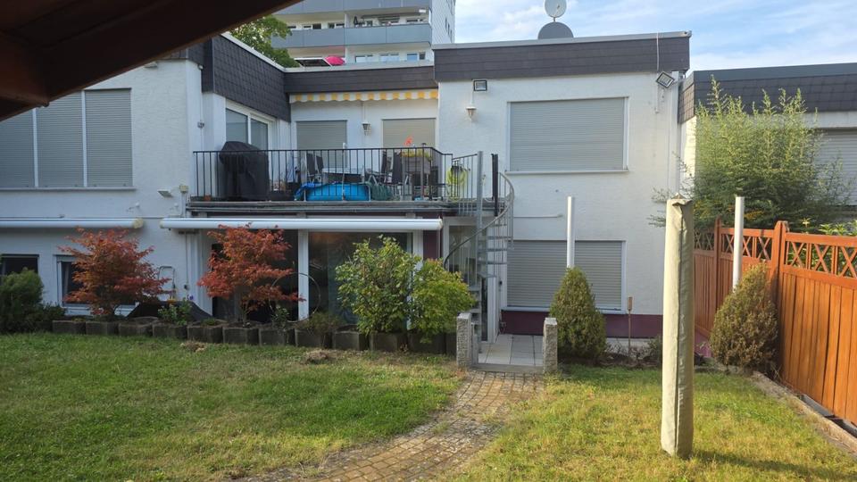 Etagenwohnung Iserlohn Letmathe - 5 Zimmer, 147 m&sup2;, 1.075&euro; | Angebot:25100462