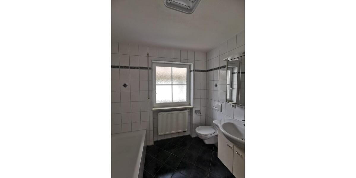 Etagenwohnung Kirchberg im Wald - 3 Zimmer, 70 m&sup2;, 650&euro; | Angebot:26233544