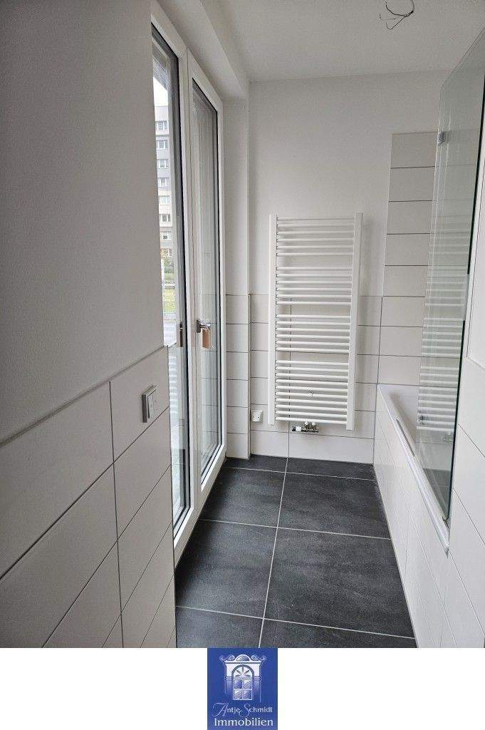 Attraktive Neubauwohnung mit Einbauküche und Loggia in der Dresdner Innenstadt! 2 zimmer
