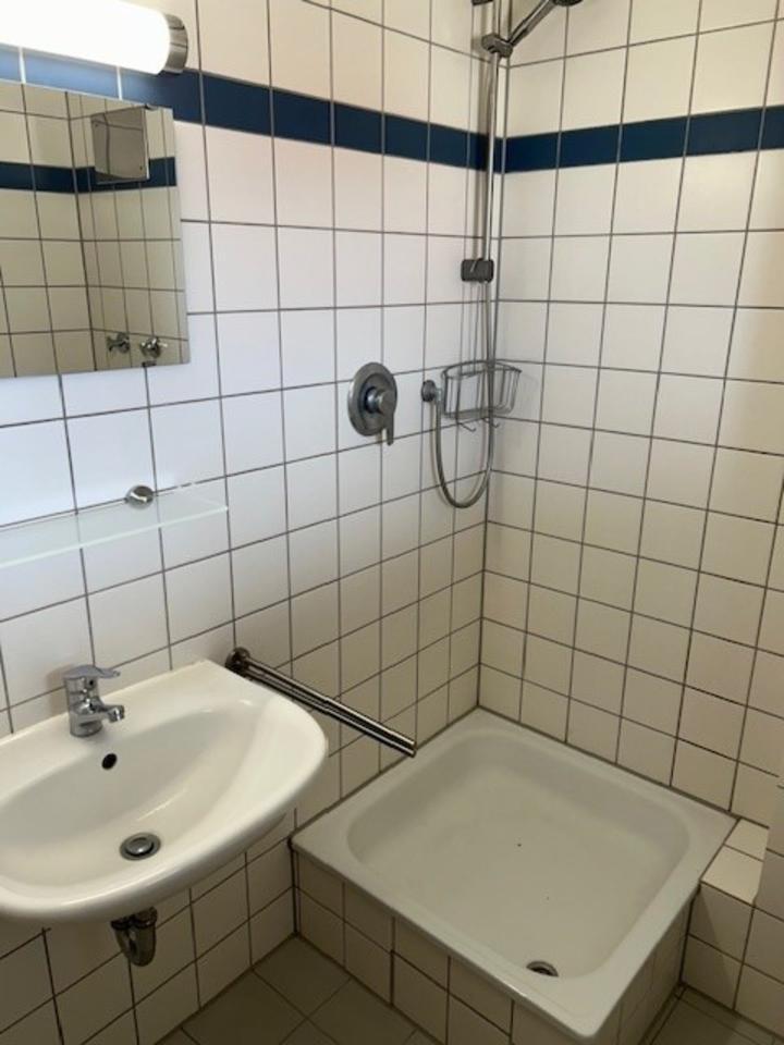 Vermiete helle 2-Zimmerwohnung in Pforzheim nähe Fachhochschule!