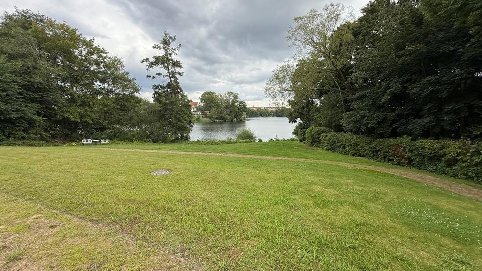 Erdgeschoßwohnung Schwerin Friedrichsthal - 2 Zimmer, 82 m&sup2;, 819&euro; | Angebot:24492773