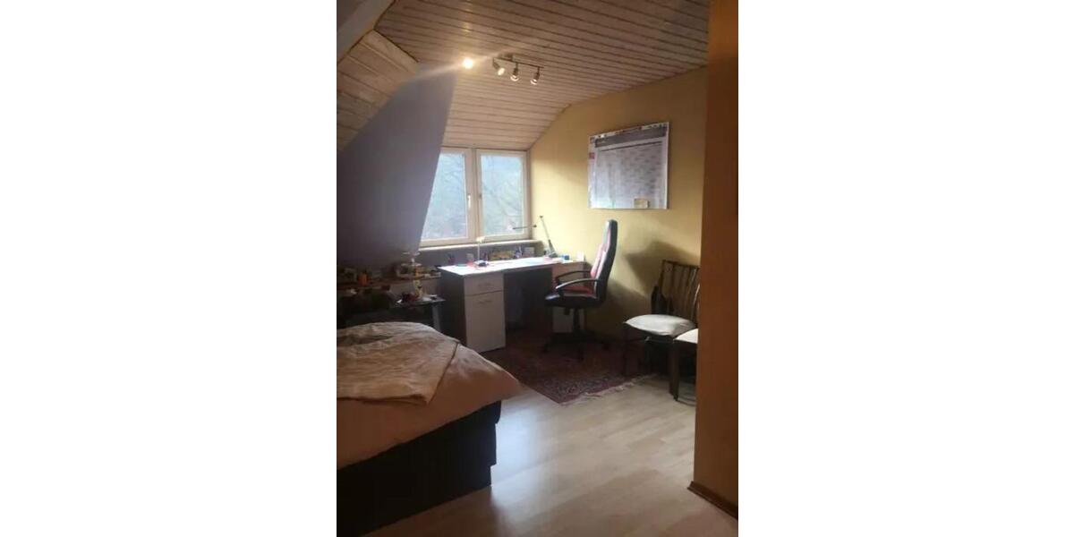 Dachgeschoßwohnung Esslingen am Neckar - 2 Zimmer, 49 m&sup2;, 900&euro; | Angebot:24612224