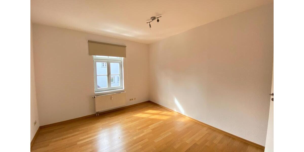 Etagenwohnung Holzminden - 3 Zimmer, 85 m&sup2;, 350&euro; | Angebot:26545427