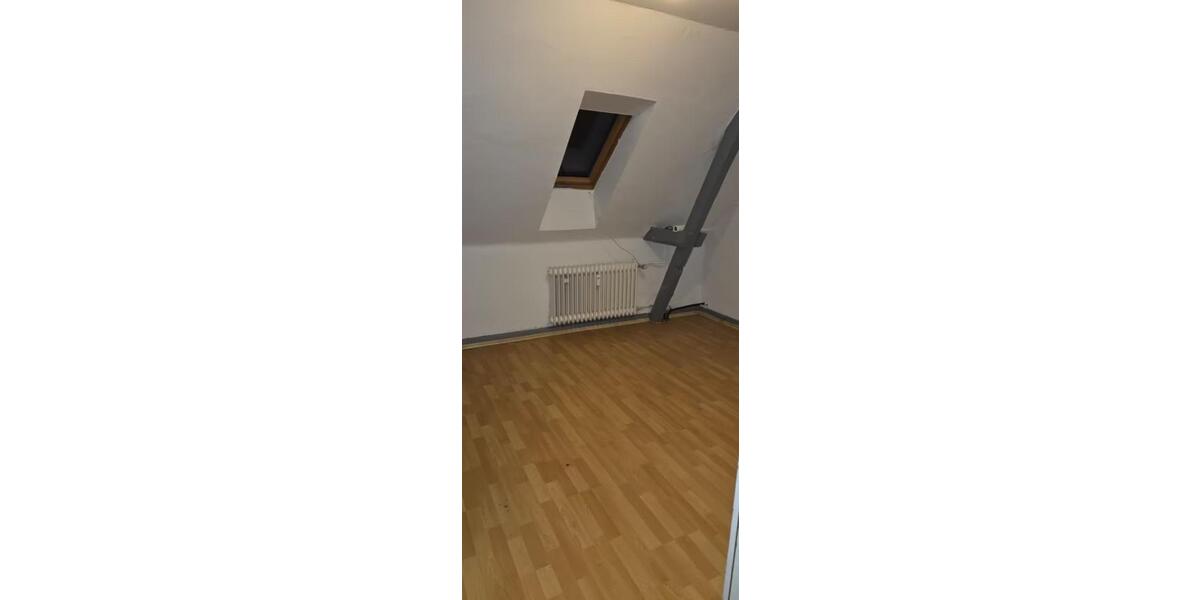 Etagenwohnung Dörentrup - 4 Zimmer, 100 m&sup2;, 590&euro; | Angebot:24753164