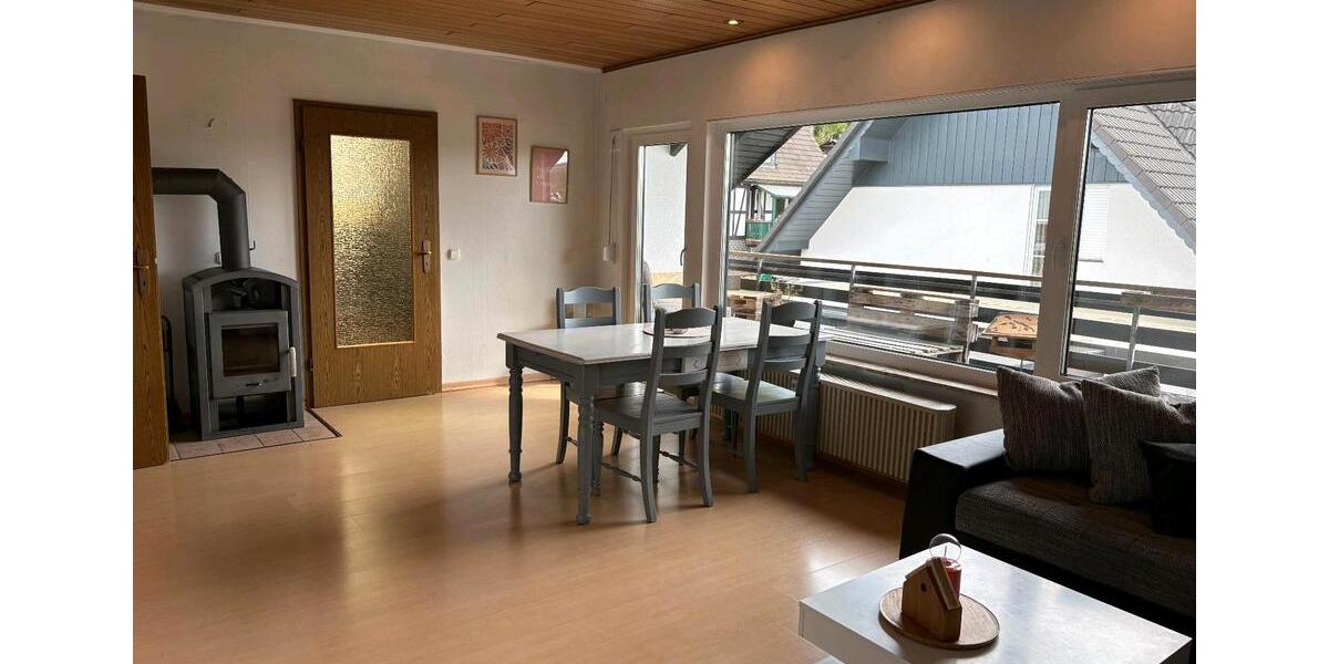 Dachgeschoßwohnung Lennestadt - 1 Zimmer, 82 m&sup2;, 750&euro; | Angebot:26664005