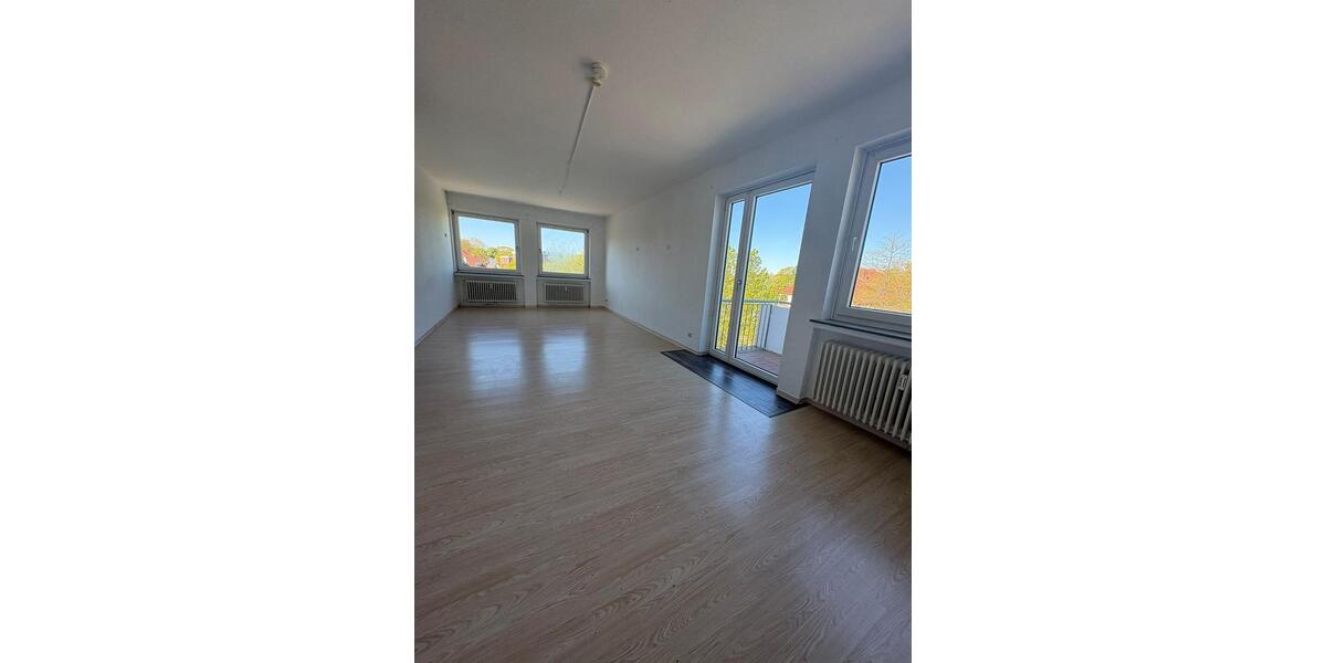 Dachgeschoßwohnung Oldenburg Ziegelhof - 4 Zimmer, 100 m&sup2;, 575&euro; | Angebot:26636409