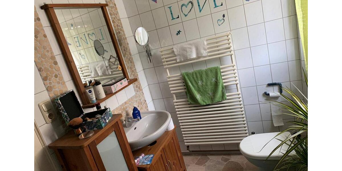 Dachgeschoßwohnung Roßdorf - 2.5 Zimmer, 73 m&sup2;, 900&euro; | Angebot:26024552