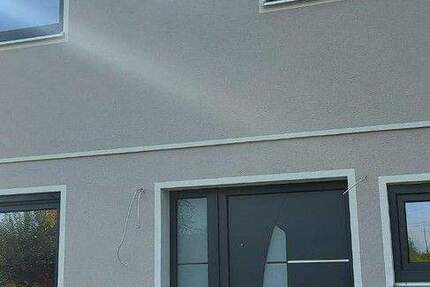 Voranzeige für Reihenmittelhaus zu Vermieten 6 zimmer