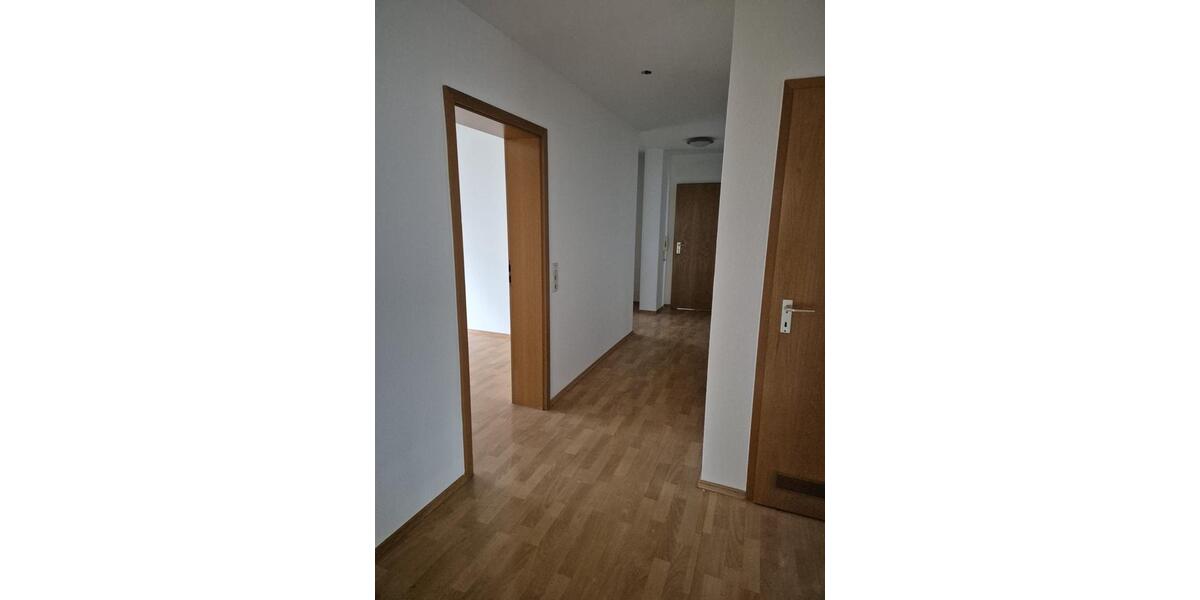 Etagenwohnung Stockach - 4 Zimmer, 106 m&sup2;, 1.300&euro; | Angebot:24510134