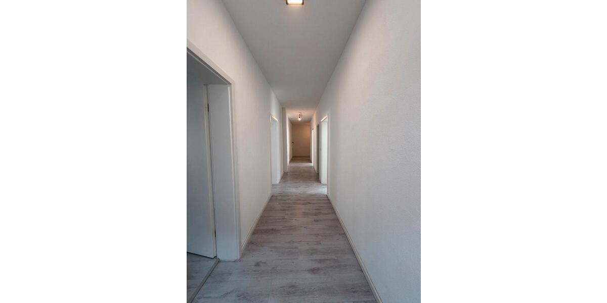Wohnen auf Zeit Ludwigsburg - 4 Zimmer, 95 m&sup2;, 500&euro; | Angebot:26386831