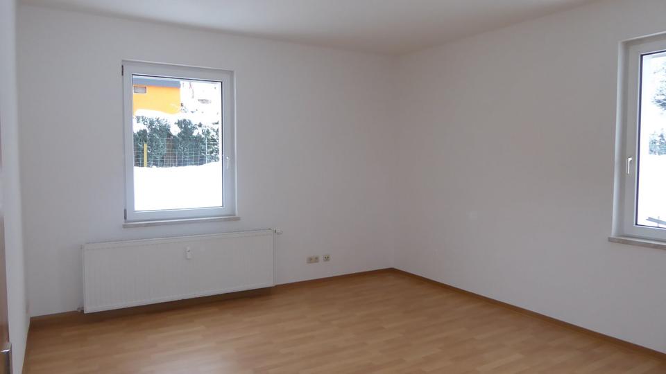 Erdgeschoßwohnung Saalfeld (Saale) - 3 Zimmer, 66 m&sup2;, 429&euro; | Angebot:22529083