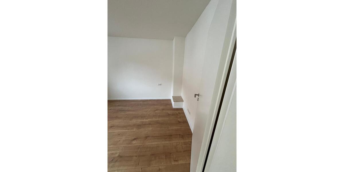 Dachgeschoßwohnung Waldsassen - 4 Zimmer, 112 m&sup2;, 784&euro; | Angebot:24463660
