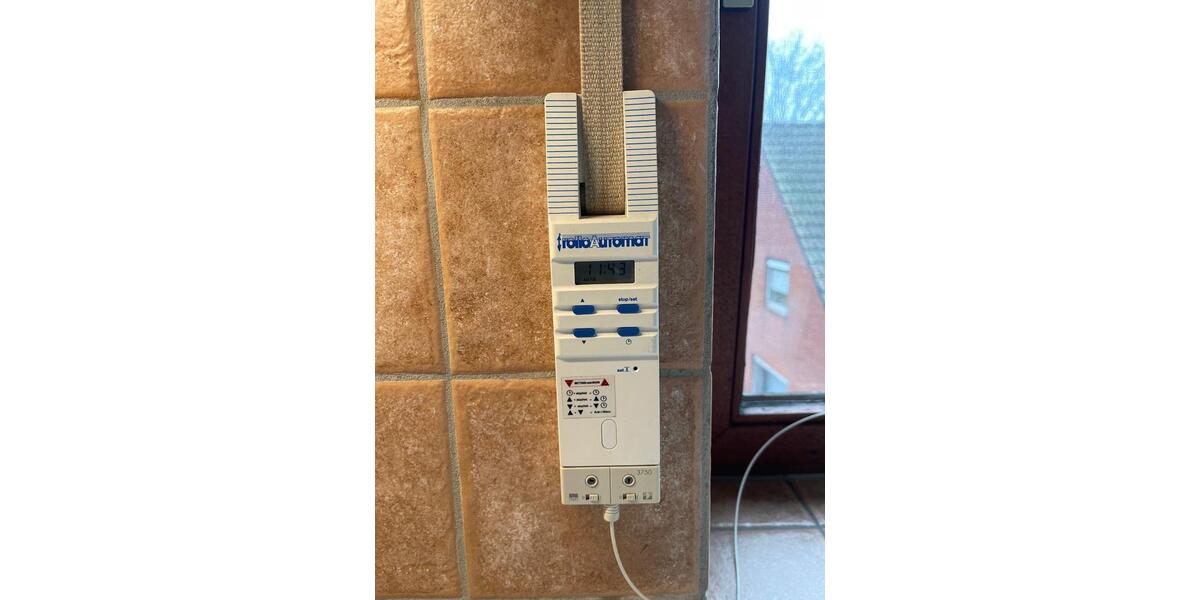 Dachgeschoßwohnung Moers Rheinkamp - 2.5 Zimmer, 67 m&sup2;, 690&euro; | Angebot:24726970