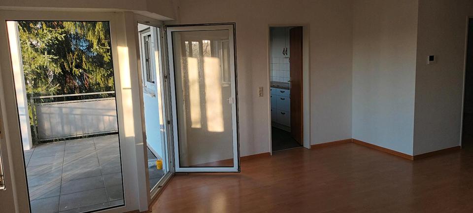 Etagenwohnung Lörrach - 3 Zimmer, 76 m&sup2;, 1.130&euro; | Angebot:26619538