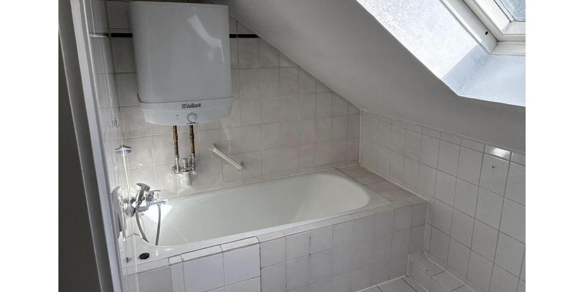 Dachgeschoßwohnung Langquaid - 2 Zimmer, 53 m&sup2;, 530&euro; | Angebot:26283927