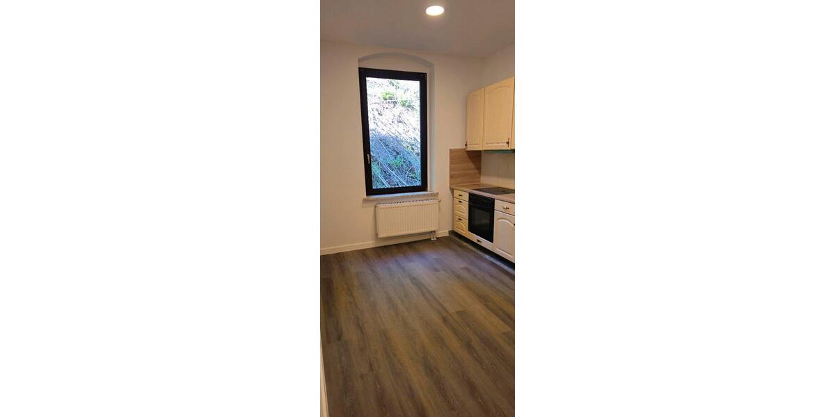 Etagenwohnung Reichenbach im Vogtland Obermylau - 4 Zimmer, 98 m&sup2;, 500&euro; | Angebot:26691497