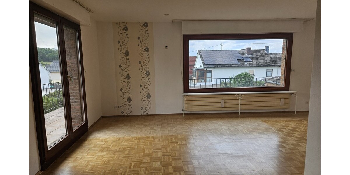 Freistehendes Einfamilienhaus in ruhiger Wohnlage mit Garten und Doppelgarage - Einfamilienhaus Königswinter Thomasberg | Angebot:27069462