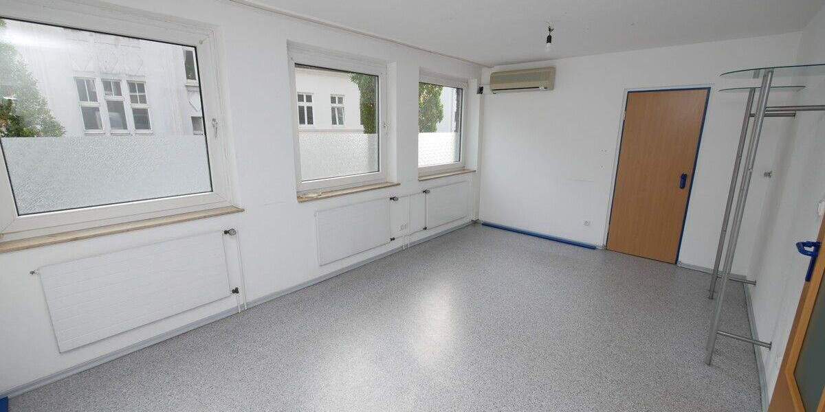 Gewerbeobjekt Gelsenkirchen / Buer Buer - 5 Zimmer, 140 m&sup2;, 1.050&euro; | Angebot:23308691
