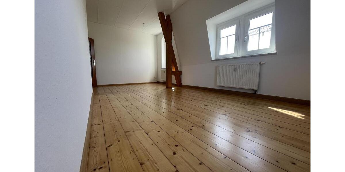 Dachgeschoßwohnung Chemnitz Altendorf - 2 Zimmer, 56 m&sup2;, 348&euro; | Angebot:26439619