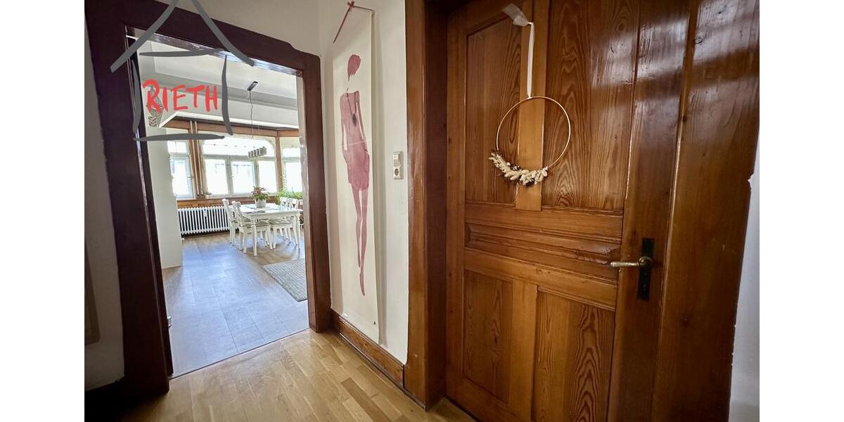 Etagenwohnung Ludwigsburg - 4 Zimmer, 130 m&sup2;, 1.440&euro; | Angebot:26004783