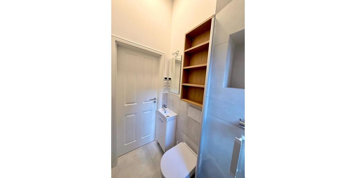 Erdgeschoßwohnung Köln Innenstadt - 12 Zimmer, 85 m&sup2;, 785&euro; | Angebot:24783759