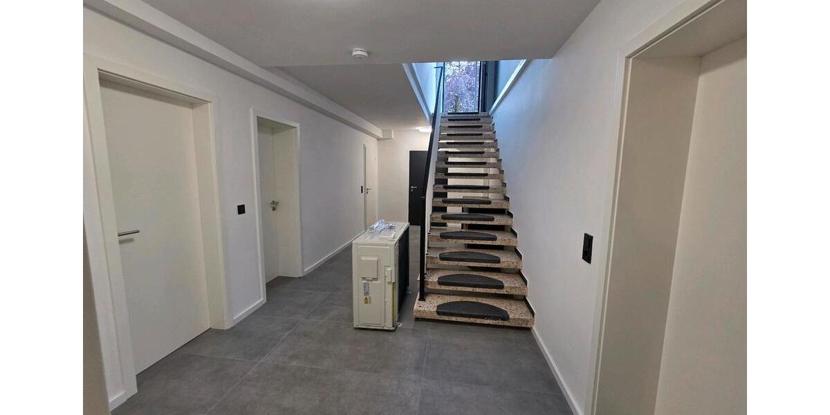 Etagenwohnung Köln Porz - 3 Zimmer, 140 m&sup2;, 2.500&euro; | Angebot:26648895