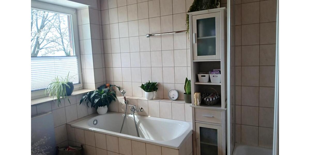 Einfamilienhaus Versmold - 4 Zimmer, 159 m&sup2;, 1.100&euro; | Angebot:26296634