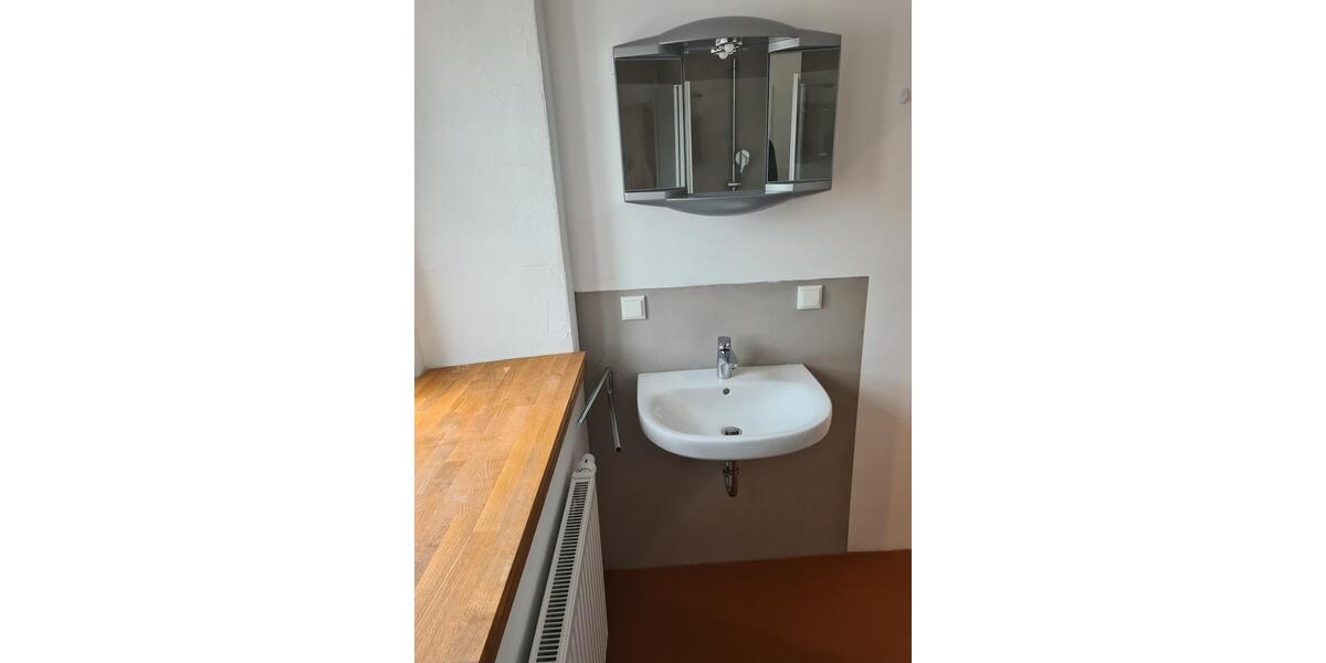 Etagenwohnung Schnaittenbach - 1 Zimmer, 30 m&sup2;, 28&euro; | Angebot:26512269