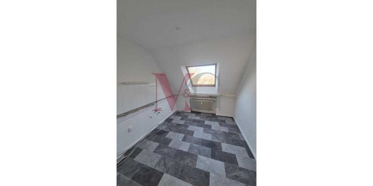 Dachgeschoßwohnung Wilhelmshaven - 3 Zimmer, 67 m&sup2;, 505&euro; | Angebot:25842695