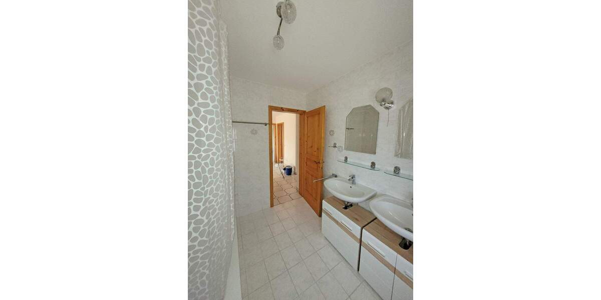 Etagenwohnung Neuenstein Mühlbach - 3 Zimmer, 93 m&sup2;, 600&euro; | Angebot:25939490