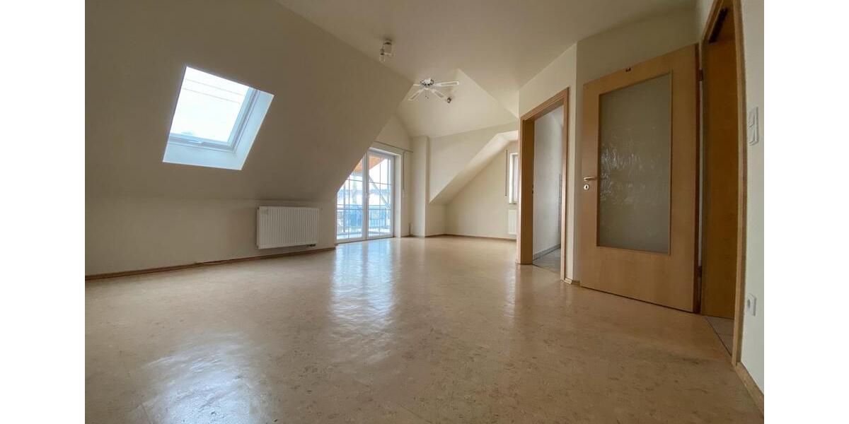 Schöne 3 Zimmer Wohnung mit Balkon in Wenzenbach 3 zimmer